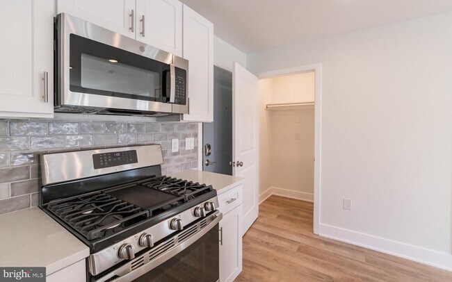 Photo - 1616 N Bailey St Unit 301