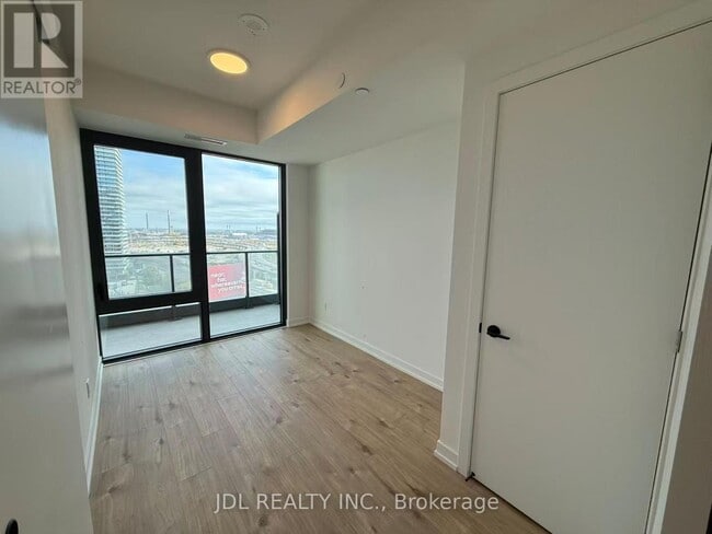 Photo - 35 Parliament St Unit 1614