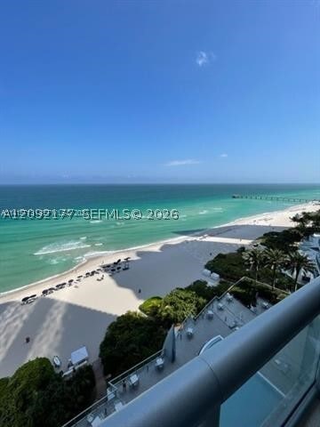 Building Photo - 17121 Collins Ave Unit 1506