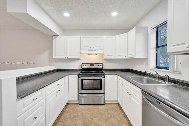 Photo - 9340 SW 61st Way