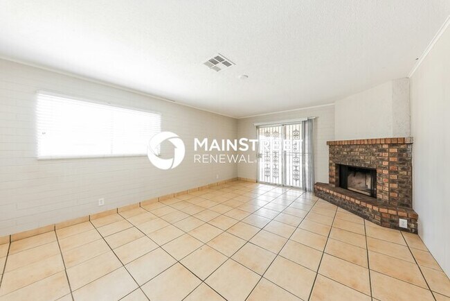 Photo - 3 Bedroom Pet-Friendly Home in Phoenix, AZ...