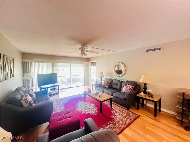 Building Photo - 332 Charlemagne Blvd Unit H103