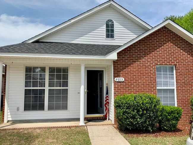 Beautiful Bungallow - Perfect Location