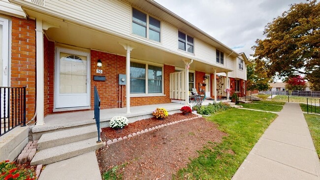 Building Photo - MODERN THREE BEDROOM TOWNHOME BY WHITEHOAK... Unit 56