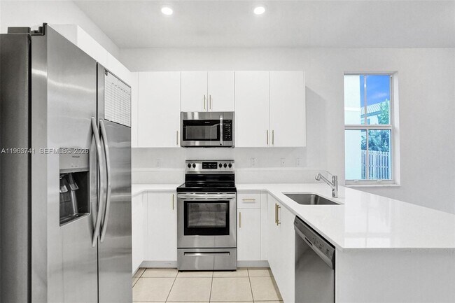 Photo - 11920 NW 47th Manor