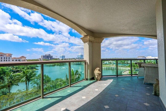 Building Photo - 3630 Gardens Pkwy Unit 501C