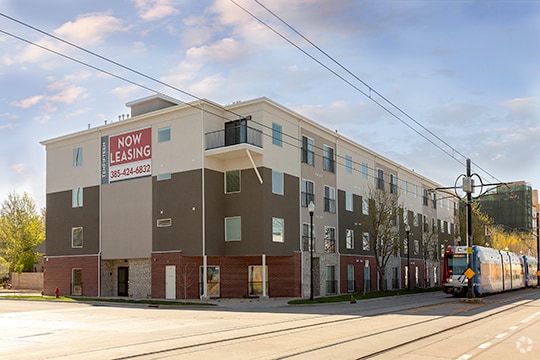 Building Photo - Ten Fifteen Apartments