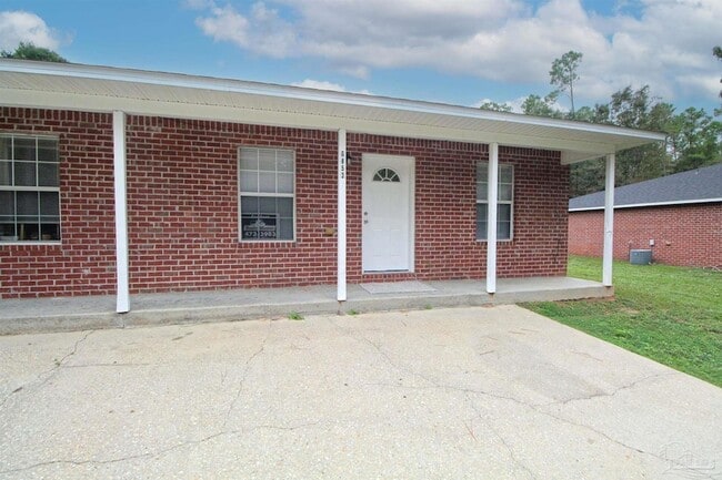 Photo - 6853 Roundup Ln