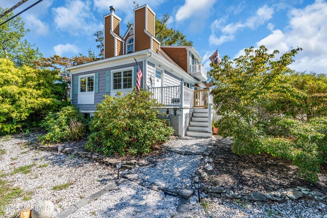 Photo - 344 E Point Pleasant Ave
