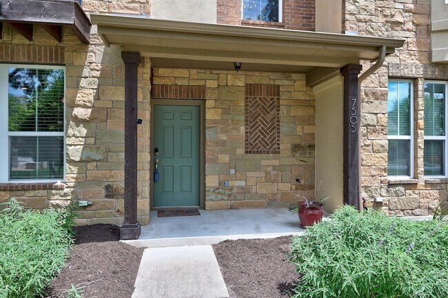 Photo - 7505 Sugar Magnolia St