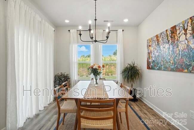 Photo - 3140 Seville St