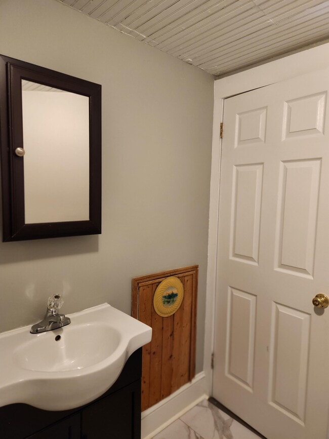 Photo - 132 Euclid St