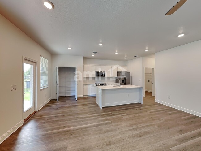 14641 Cedar Trunk Ter