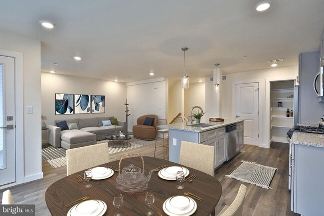 Photo - 1500 N Randolph St Unit 6