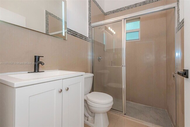 Photo - 1013 SW 7th St