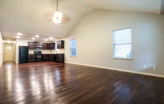 Photo - Beautiful & Charming 4 Bed / 2 Bath Home –...