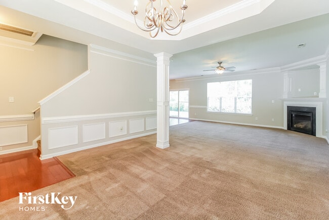 Photo - 2456 Ingleside Dr