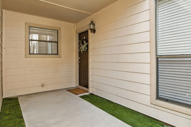 Photo - 2277 S Kirkwood Rd Condo Unit 913