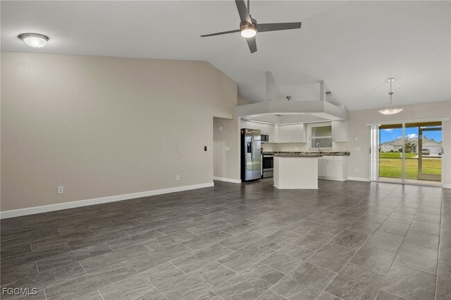 Photo - 3919 SW 14th Ave