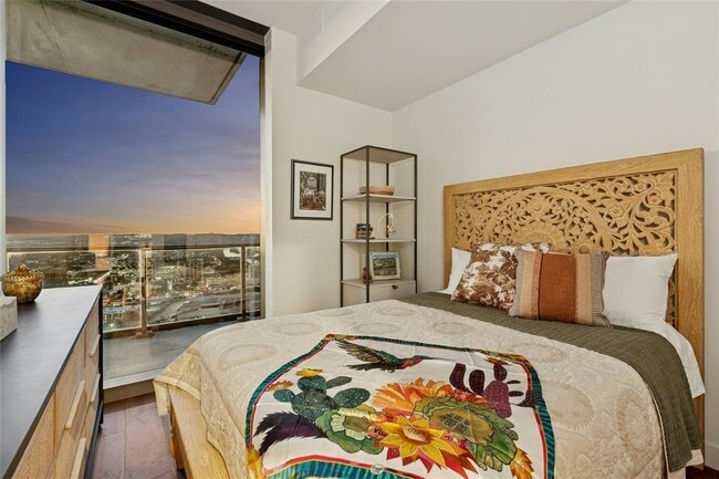 Photo - 44 East Ave Unit 3703