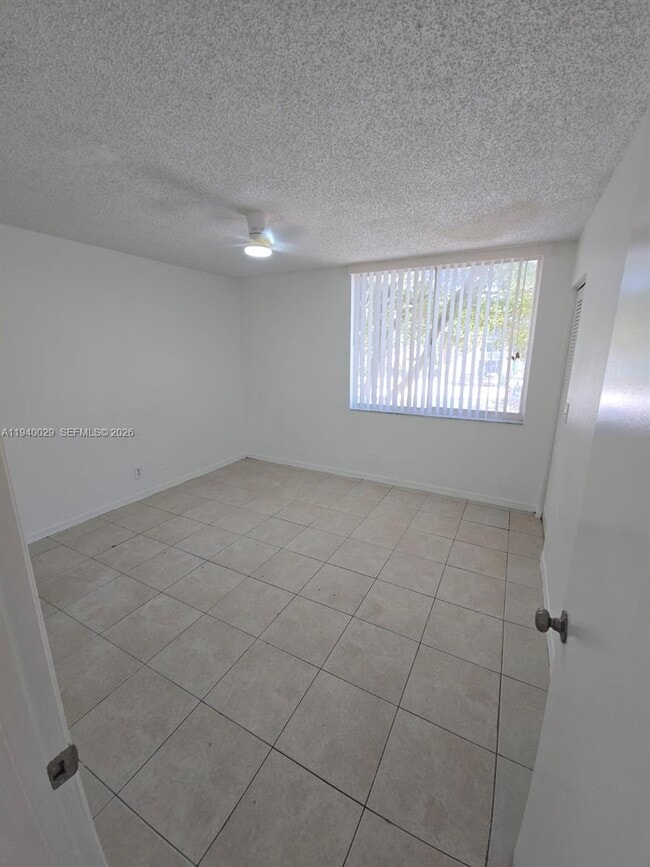 Building Photo - 4035 W McNab Rd Unit F210