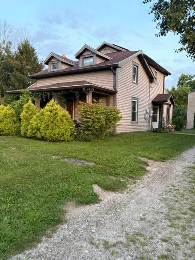 4163 Centerville Rd