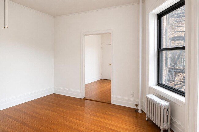 Photo - 45 Tiemann Pl Unit 2N