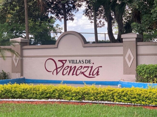 Photo - 9919 Nob Hill Ct Unit 9919