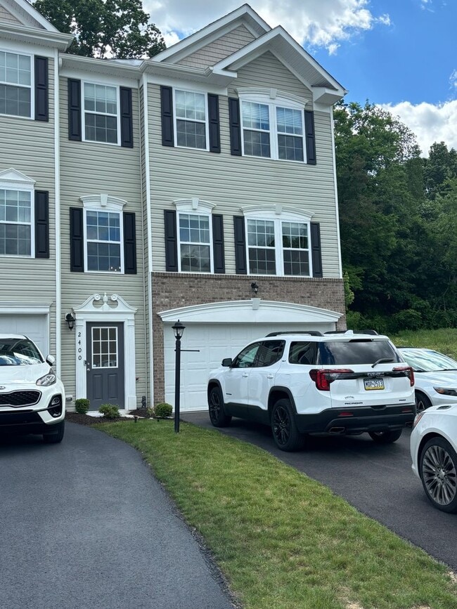 Building Photo - Beautiful 3 Bedroom Home in North Fayette!