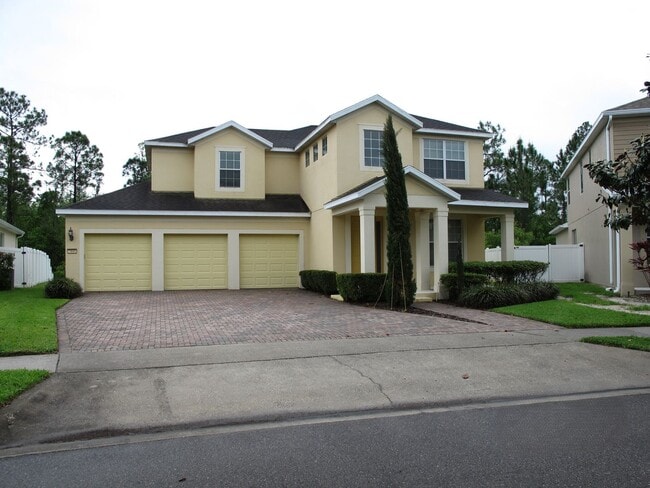 Building Photo - Windermere Home, Backs Up To Wooded Area! 4 bd/3.5 ba
