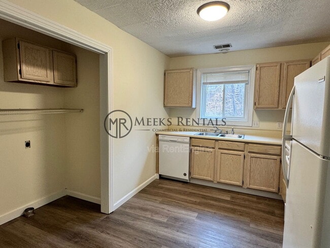 Photo - 109 Botley Ln Unit 6