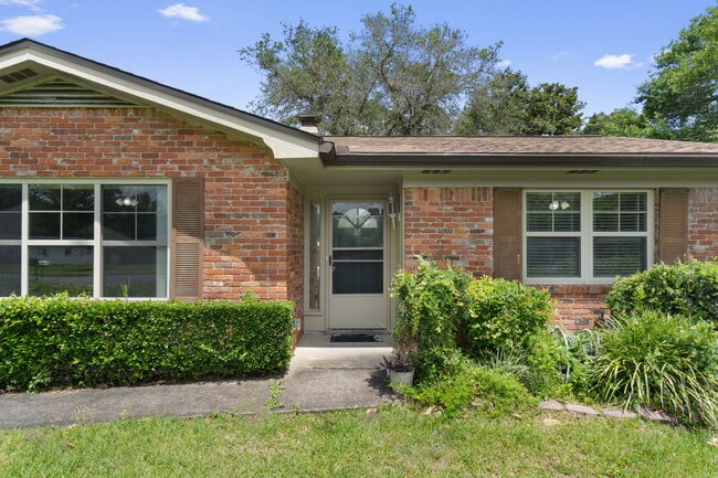 Photo - 4591 Scarlet Dr