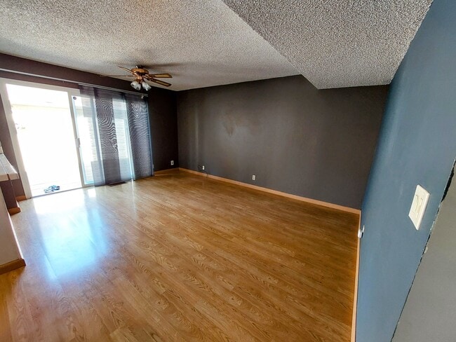 Photo - 16 Moonbeam Dr