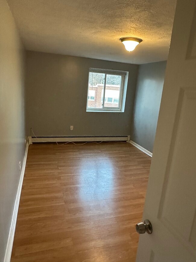 Photo - 31 Jones Ter Unit 28