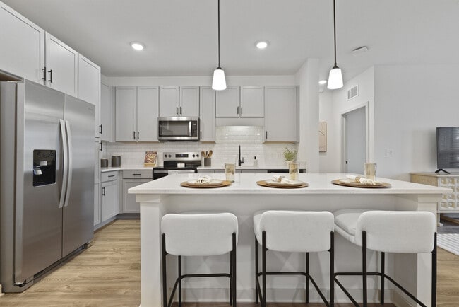 Building Photo - HoM at Pooler