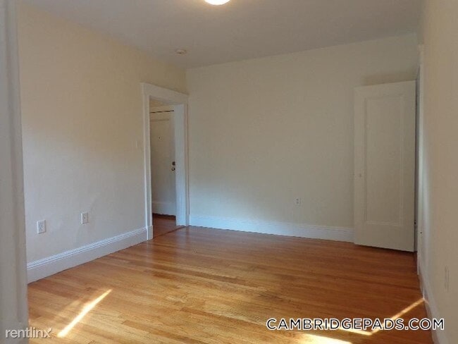 Building Photo - 22 Chauncy St Unit 1