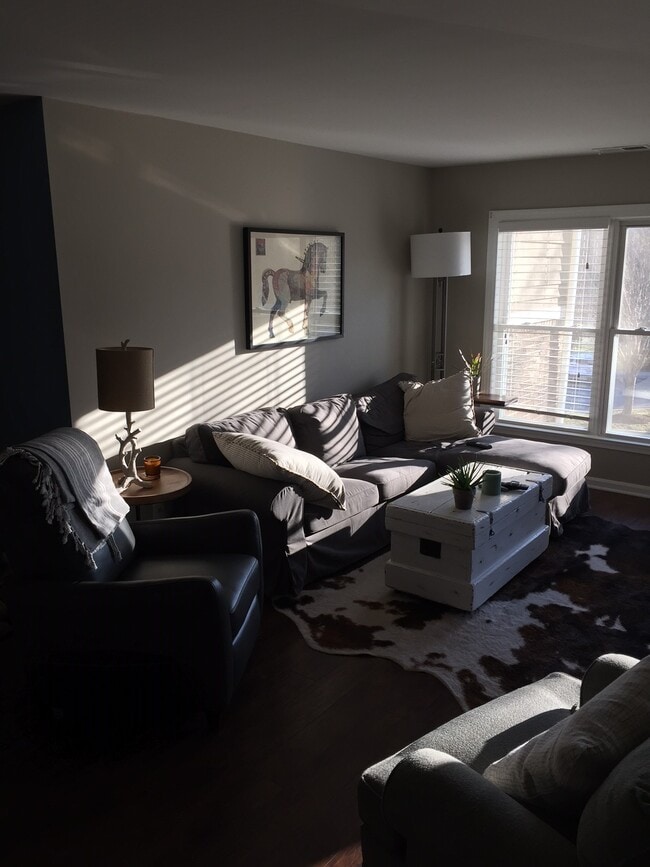Photo - 605 Admiral Dr Unit 205
