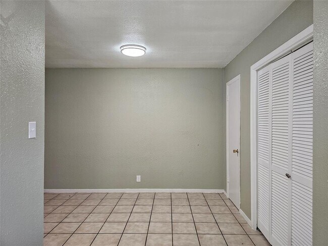 Photo - 1305 Bonnie Brae St