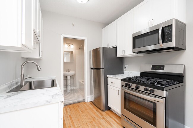 Photo - 225/227/233 Oak Grove St – Oak Grove Downtown