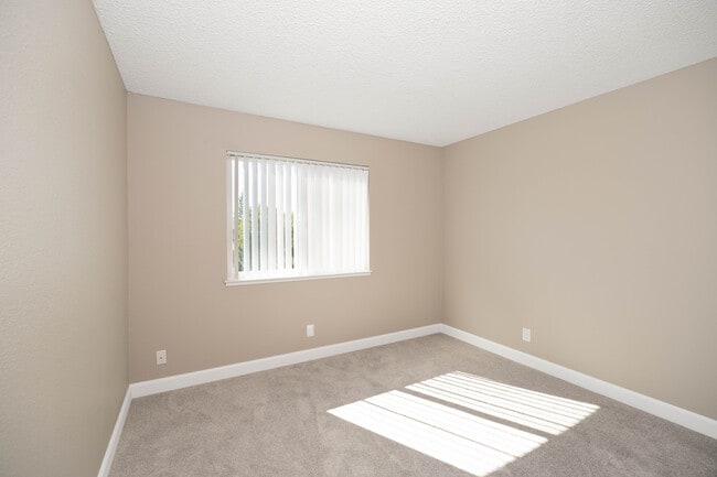 Photo - Parkview Apartments