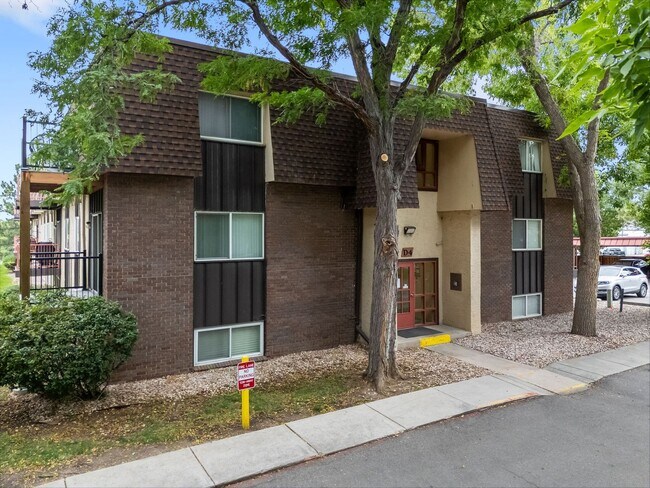 Photo - 2BR SFR • Stainless Appliances • Resort Amenities in Denver
