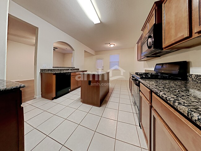 Photo - 10237 Tate Ct