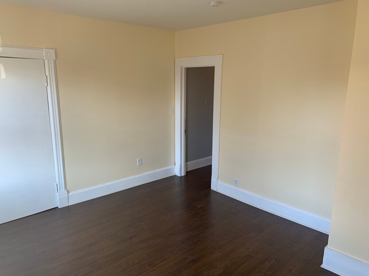 Front bedroom - 551 Main St Unit 1