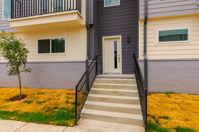 Photo - 2801 Weisenberger St Unit 101