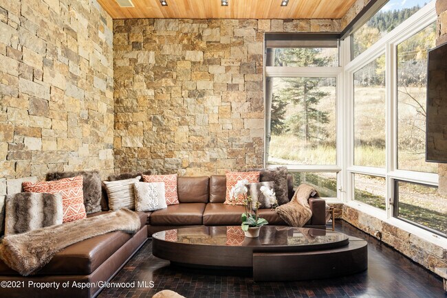 Photo - 800 S Monarch St Unit #4