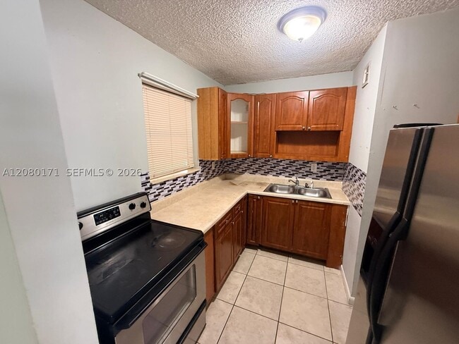 Photo - 525 W 69th St Unit 106