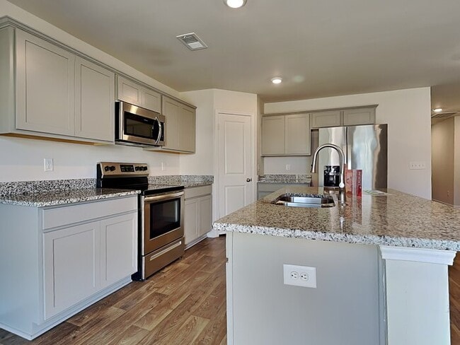 Photo - 1643 Commendable Ct