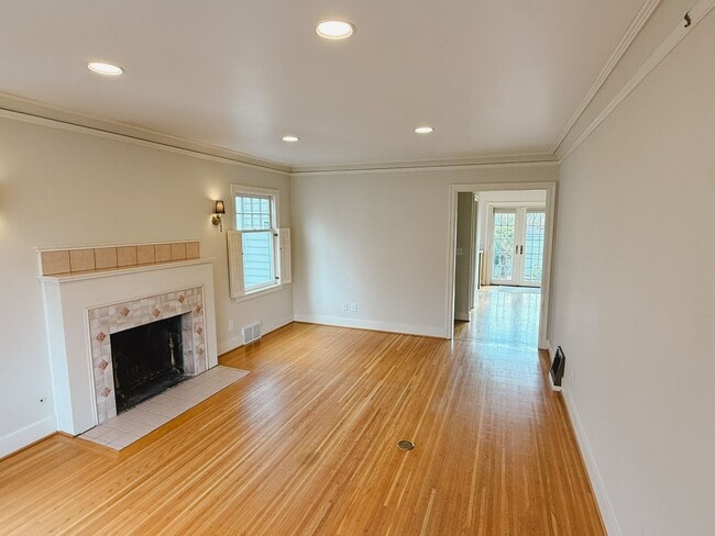 Photo - STEPS to Green Lake! 3BR Tudor Home w/ Lan...