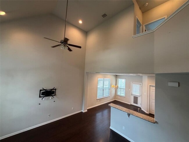 Photo - 13221 Olivers Way