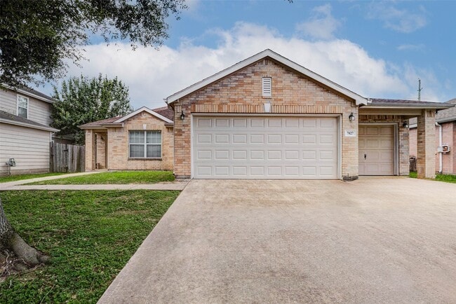 Building Photo - 7027 Parkford Meadow Dr Rental